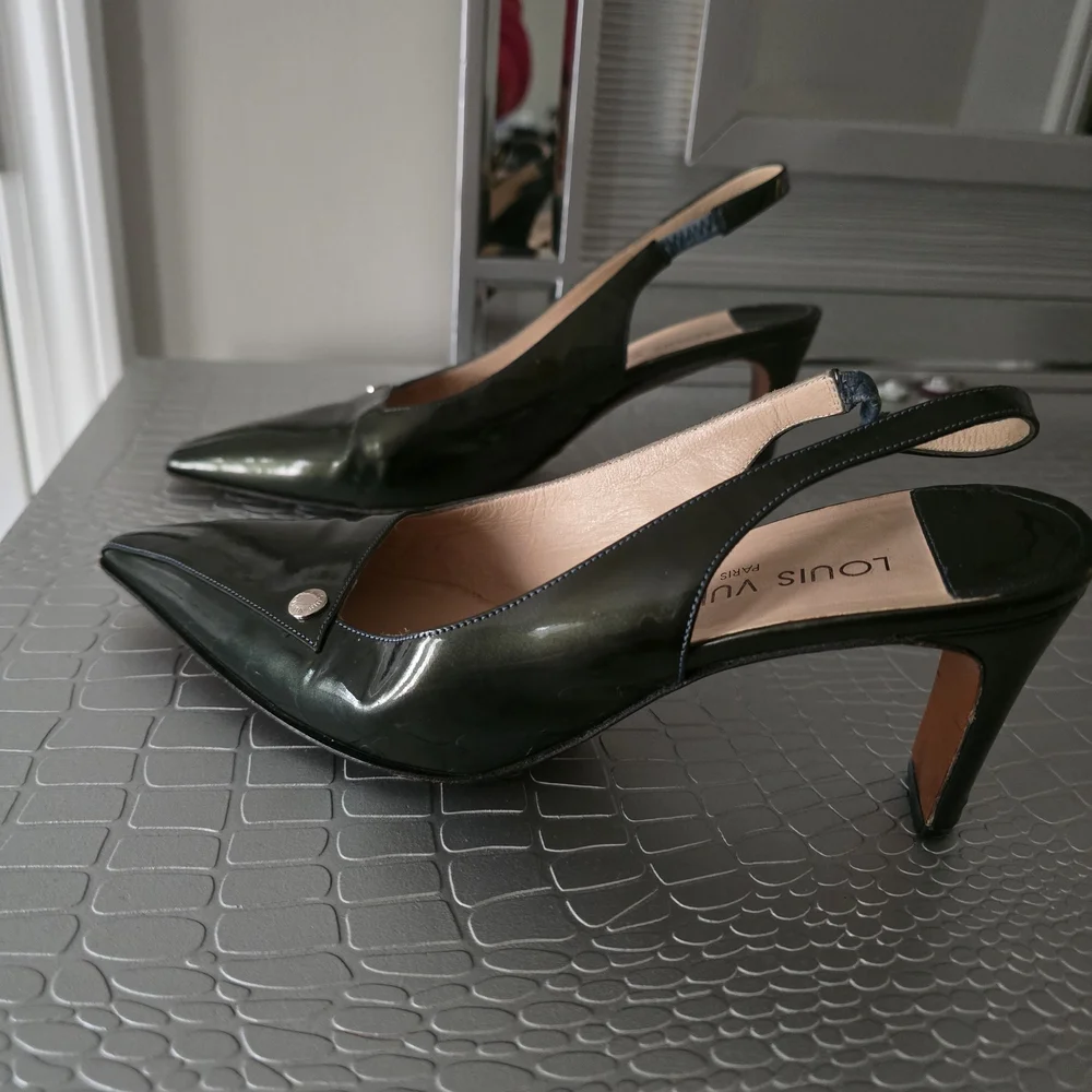 Louis Vuitton Black Slingback Heels - Picture 4 of 4